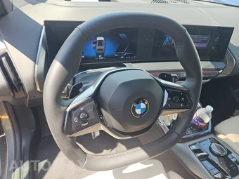 2026 BMW X3 30 xDrive - miniatura 10
