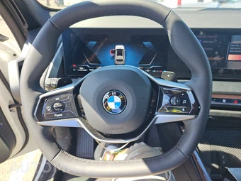 2026 BMW X3 30 xDrive - miniatura 10