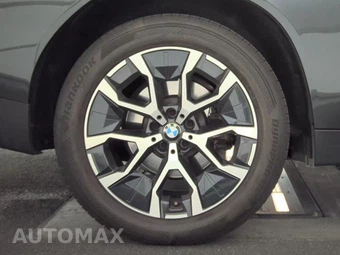 2026 BMW X3 30 xDrive - miniatura 11