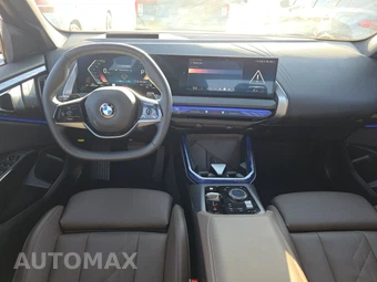 2026 BMW X3 30 xDrive - miniatura 17