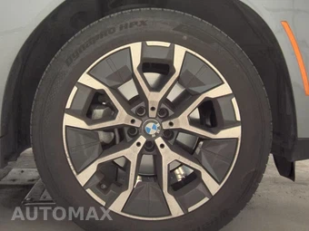 2026 BMW X3 30 xDrive - miniatura 10