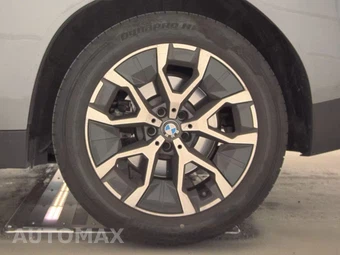 2026 BMW X3 30 xDrive - miniatura 12
