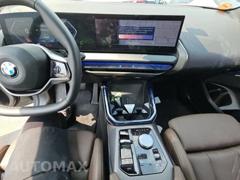 2026 BMW X3 30 xDrive - miniatura 17