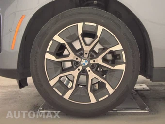 2026 BMW X3 30 xDrive - miniatura 9
