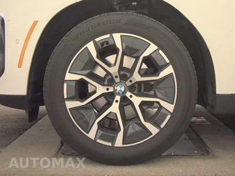 2026 BMW X3 30 xDrive - miniatura 9