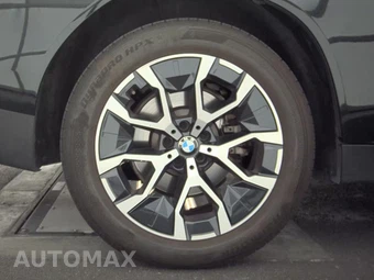 2026 BMW X3 30 xDrive - miniatura 11