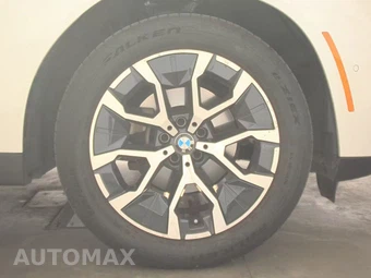 2026 BMW X3 30 xDrive - miniatura 10