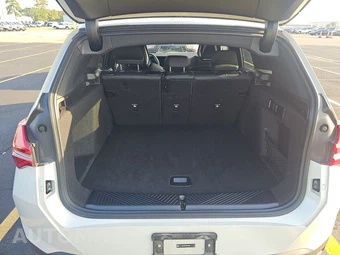 2026 BMW X3 30 xDrive - miniatura 17