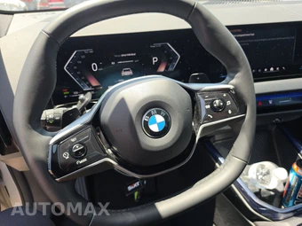 2026 BMW X3 30 xDrive - miniatura 16