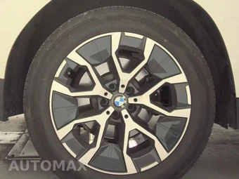 2026 BMW X3 30 xDrive - miniatura 11