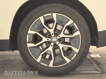 2026 BMW X3 30 xDrive - miniatura 12