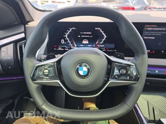 2026 BMW X3 30 xDrive - miniatura 16