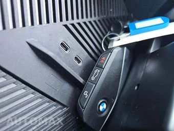 2026 BMW X3 30 xDrive - miniatura 8