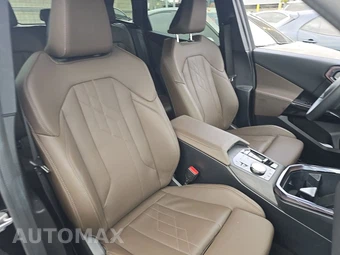 2026 BMW X3 30 xDrive - miniatura 8