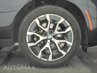 2026 BMW X3 30 xDrive - miniatura 10