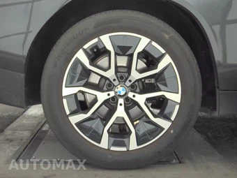 2026 BMW X3 30 xDrive - miniatura 11