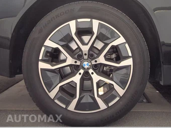 2026 BMW X3 30 xDrive - miniatura 11