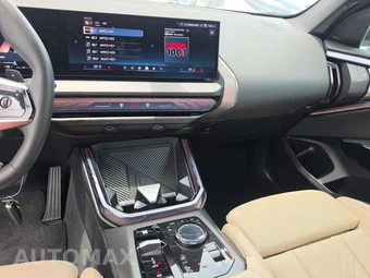 2026 BMW X3 30 xDrive - miniatura 17