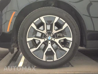 2026 BMW X3 30 xDrive - miniatura 9