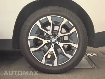 2026 BMW X3 30 xDrive - miniatura 10