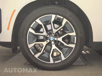 2026 BMW X3 30 xDrive - miniatura 9