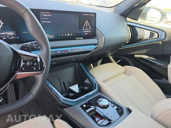 2026 BMW X3 30 xDrive - miniatura 17