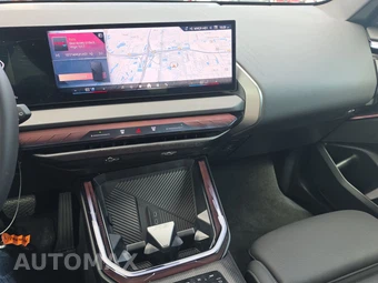 2026 BMW X3 30 xDrive - miniatura 17