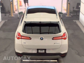 2026 BMW X3 30 xDrive - miniatura 6