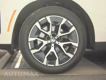 2026 BMW X3 30 xDrive - miniatura 9