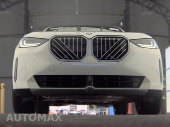 2026 BMW X3 30 xDrive - miniatura 3