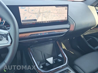2026 BMW X3 30 xDrive - miniatura 11