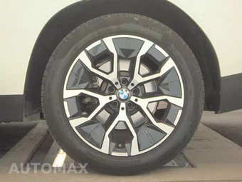 2026 BMW X3 30 xDrive - miniatura 12