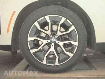 2026 BMW X3 30 xDrive - miniatura 9