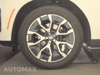 2026 BMW X3 30 xDrive - miniatura 9