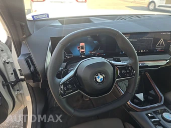 2026 BMW X3 30 xDrive - miniatura 10