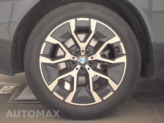 2026 BMW X3 30 xDrive - miniatura 11