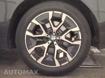 2026 BMW X3 30 xDrive - miniatura 12
