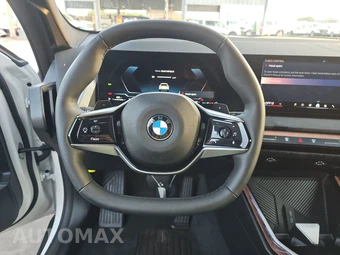 2026 BMW X3 30 xDrive - miniatura 10