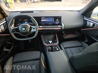 2026 BMW X3 30 xDrive - miniatura 11