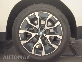 2026 BMW X3 30 xDrive - miniatura 12