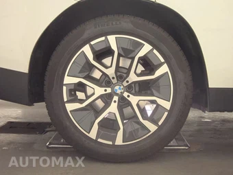 2026 BMW X3 30 xDrive - miniatura 11