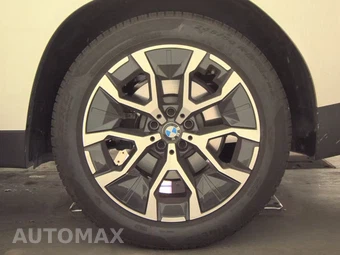 2026 BMW X3 30 xDrive - miniatura 12