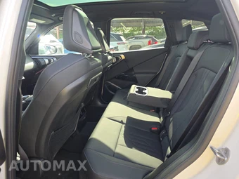 2026 BMW X3 30 xDrive - miniatura 19
