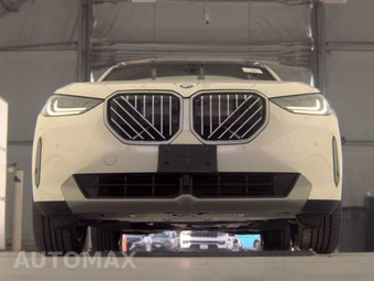 2026 BMW X3 30 xDrive - miniatura 3