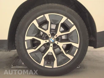 2026 BMW X3 30 xDrive - miniatura 12