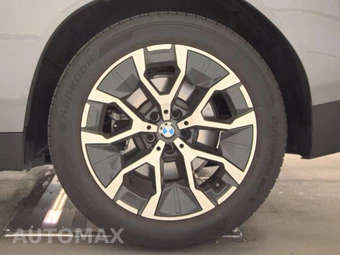 2026 BMW X3 30 xDrive - miniatura 12
