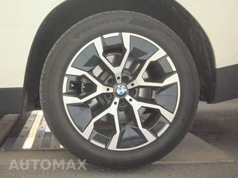 2026 BMW X3 30 xDrive - miniatura 12