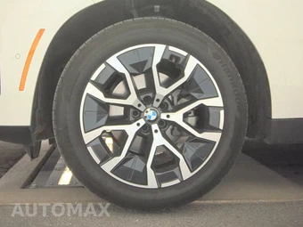 2026 BMW X3 30 xDrive - miniatura 9