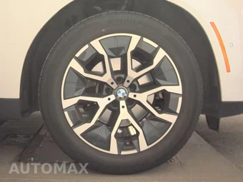 2026 BMW X3 30 xDrive - miniatura 10