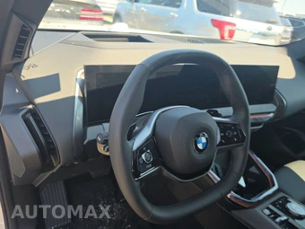 2026 BMW X3 30 xDrive - miniatura 10